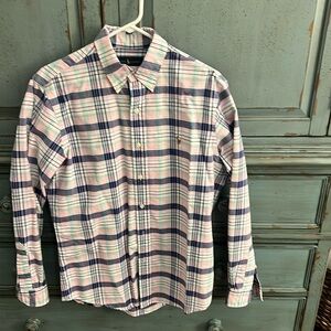 Polo Ralph Lauren shirt. Medium